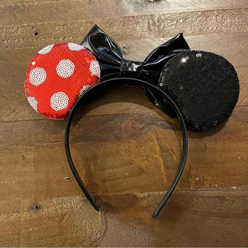 Minnie‎ and Mickey Ears